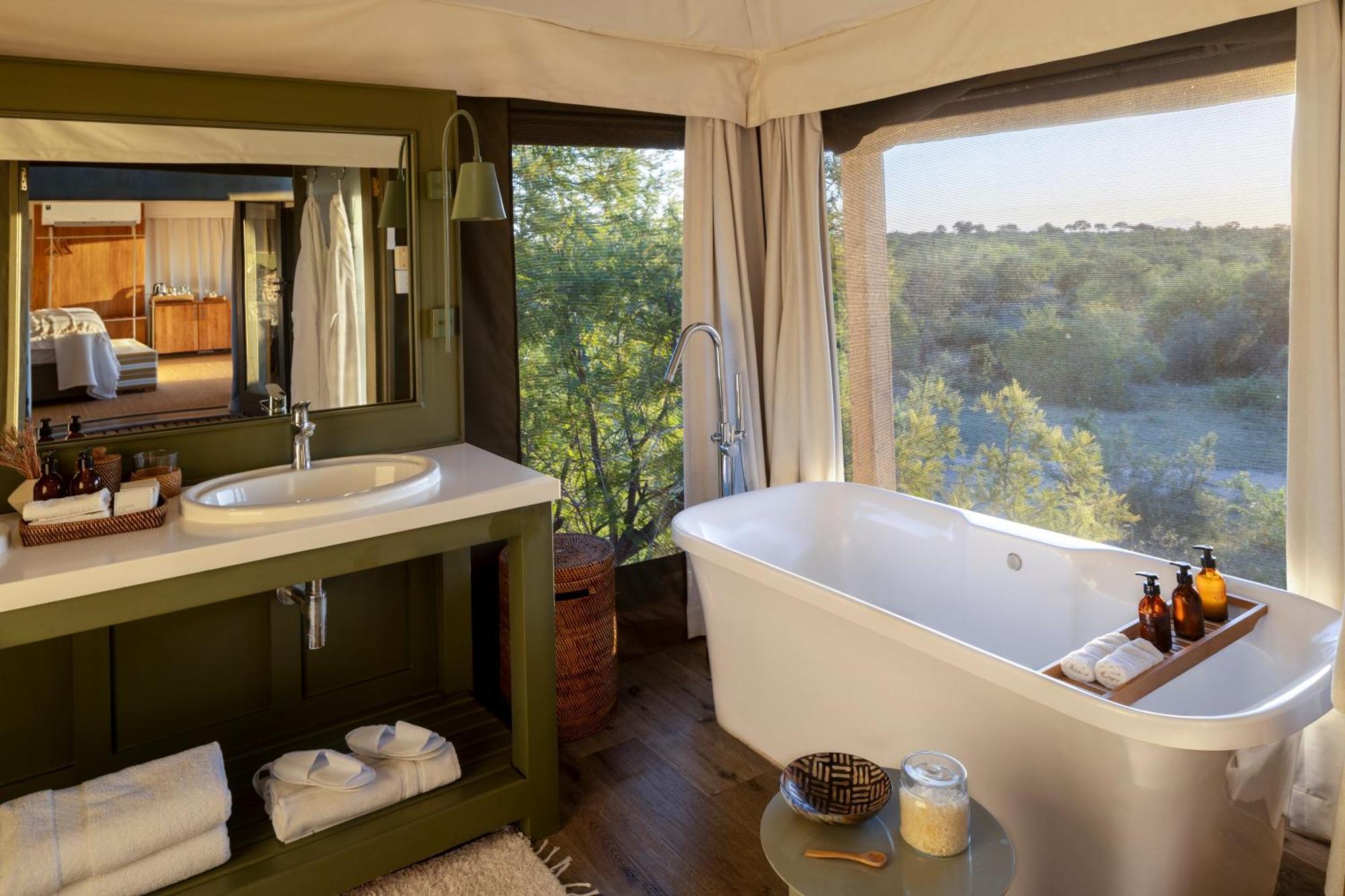 Simbavati Hilltop Lodge Резерват за дивеч „Тимбавати“ Екстериор снимка